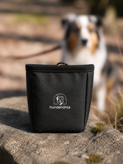 Futterbeutel Zorbi Schwarz mit Karabiner – Kollektion Hundehöhle